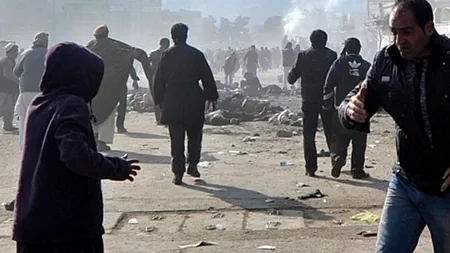 Guvernatorul unei provincii afgane a fost ucis cu o bombă ascunsă în microfon