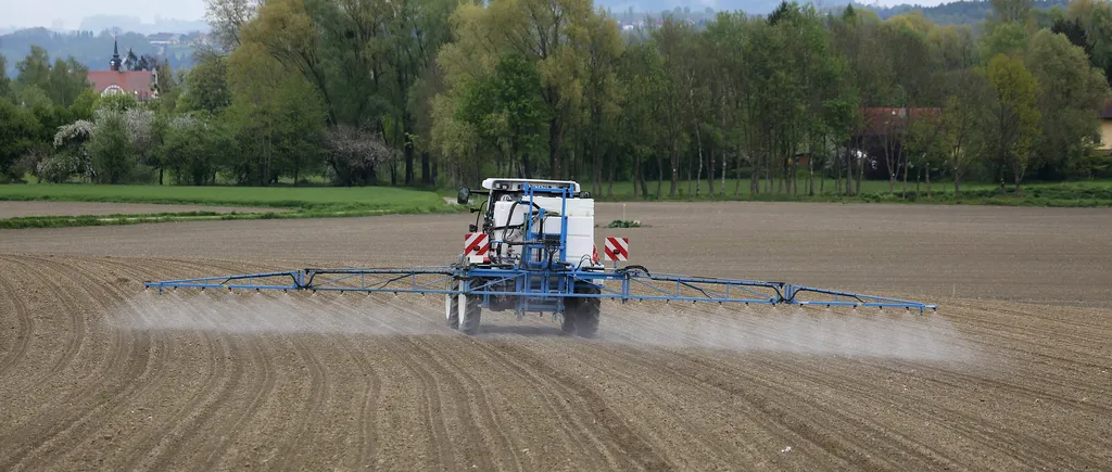 STATISTICI. Ce loc ocupă România la vânzările de pesticide în topul țărilor UE. Pactul Ecologic European va diminua și mai mult consumul