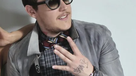 Cântărețul What's Up, sub control judiciar pentru ultraj: „Voiam să merg și eu cu doi bărbați de mână și nu știam cum