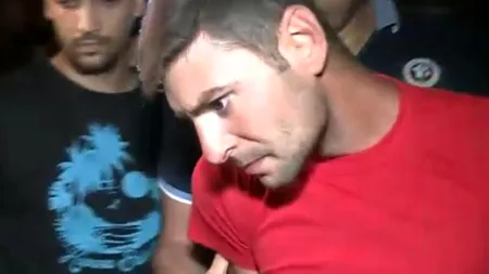 A furat PISTOLUL jandarmeriței și acum nu mai vrea în LIBERTATE. Bărbatul preferă să stea 30 de zile DUPĂ GRATII