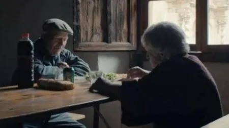 Povestea soților Colomer, care locuiesc de patru decenii într-un sat abandonat din Spania. „Nu pot s-o las singură. Ce putem face?