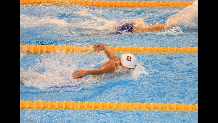 Înotătorul Robert Badea țintește aurul european. Antrenoarea Iulia Becheru l-a caracterizat în doar câteva cuvinte: „Cel mai MUNCITOR”