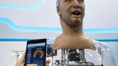 Detaliul care i-ar putea salva pe oameni în viitor în lupta pentru locuri de muncă cu roboții