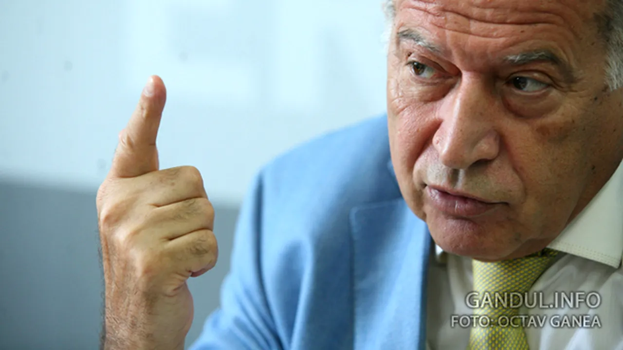 Încă o amânare pentru Dan Voiculescu în dosarul de corupție și spălare de bani. La ieșirea din tribunal, un nou atac la Traian Băsescu