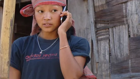 Google a lansat un smartphone de 100 de dolari în India. Ce măsură a luat Samsung