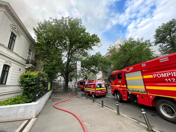 Incendiu pe Calea Dorobanți / Sursa foto: ISU București