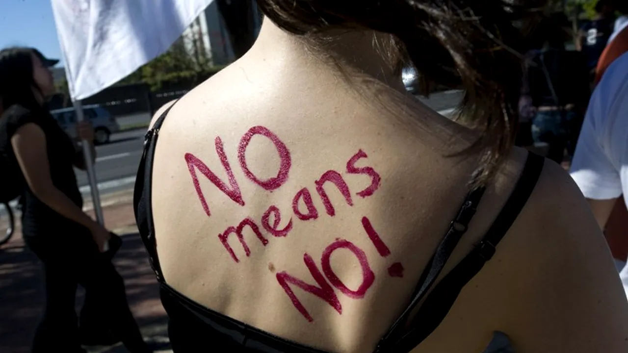 Violența, sărăcia și analfabetismul continuă să reprezinte probleme cu care milioane de femei se confruntă