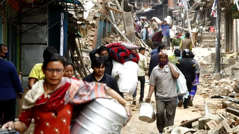 O nouă replică puternică în Nepal, după cutremurul care a ucis peste 8.000 de oameni