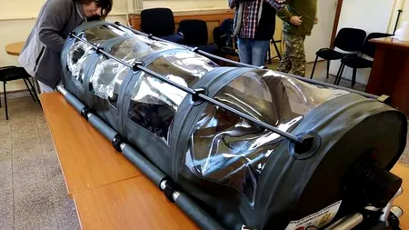 AJUTOR PENTRU SPITALE | Un nou lot de izolete româneşti a fost recepţionat de MApN