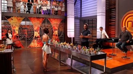 MASTERCHEF - Proba celebrității, urmărit de 2 milioane de români. Cine este prima vedetă care a părăsit show-ul culinar