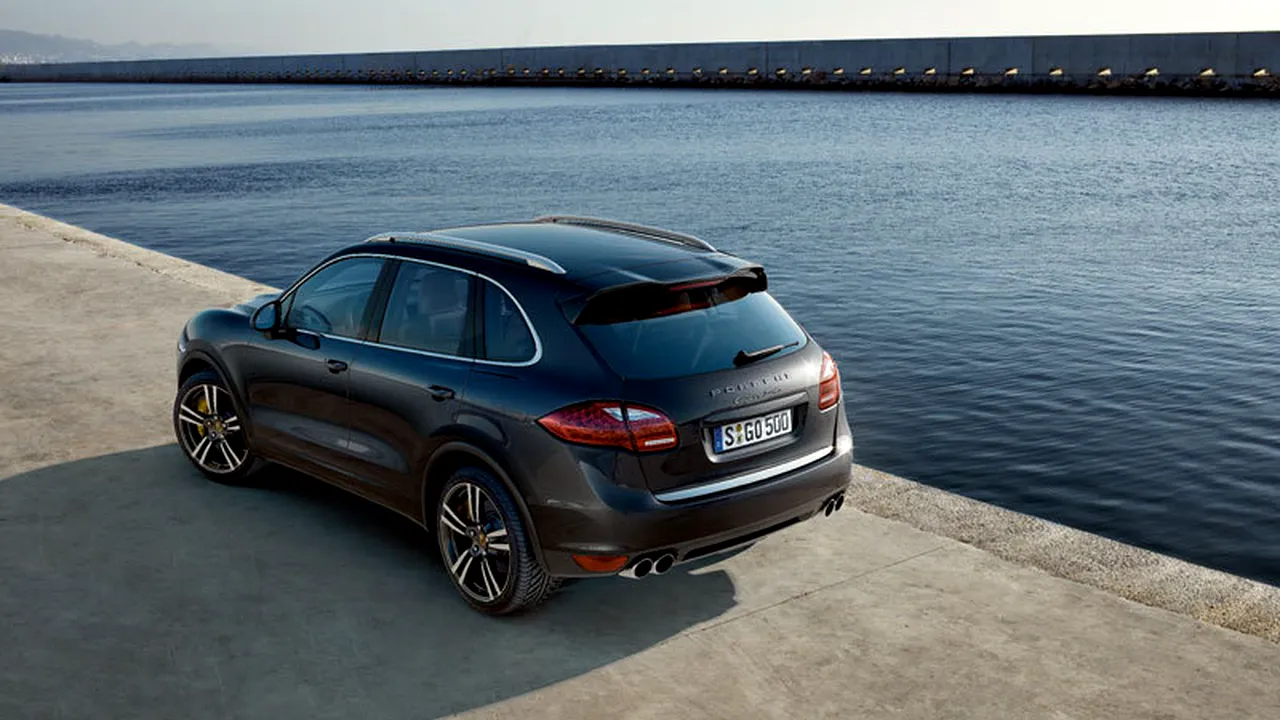 Porsche a suspendat producția modelului Cayenne, din cauza inundațiilor