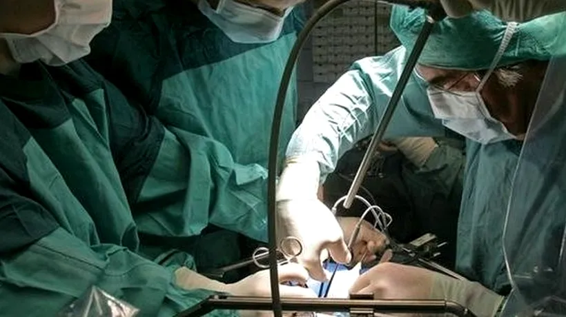 Premieră medicală la Iași: Un bebeluș născut fără buze, nas și cerul gurii a fost operat. Care este starea micuțului