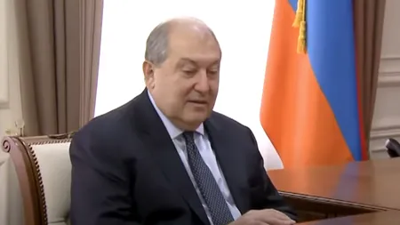 Decizie imprevizibilă la Erevan. Președintele Armeniei, Armen Sarkissian, și-a dat demisia