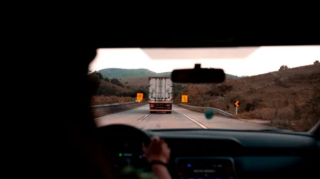 Ce salariu are un șofer de TIR în 2024? Se plătește mai bine decât crezi