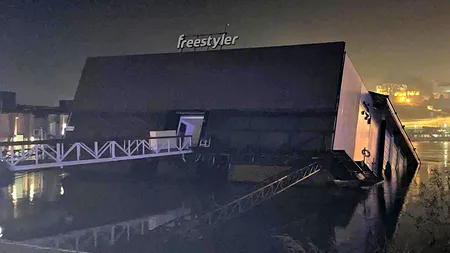 Un club de noapte din Belgrad s-a scufundat într-un râu, în timpul petrecerii de Revelion | VIDEO