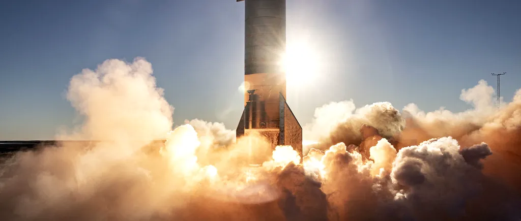 Musk AMÂNĂ lansarea rachetei SpaceX Starship