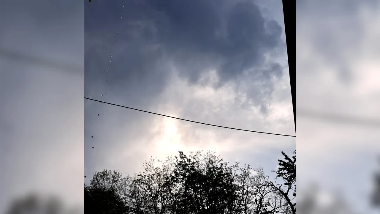 Cod portocaliu în ARDEAL. Meteorologii anunţă averse torenţiale, grindină, descărcări electrice, vijelie