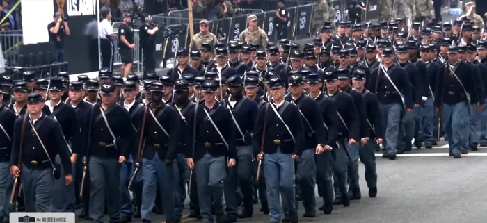 SUA s&#259;rb&#259;toresc 250 de ani de la &icirc;nfiin&#539;area armatei americane cu o parad&#259; militar&#259;. Ceremonia coincide cu ziua de na&#537;tere a pre&#537;edintelui Trump