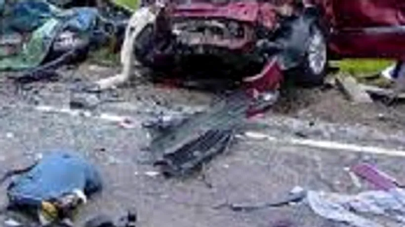 Cinci tiruri implicate într-un accident grav petrecut la 30 de km de Timișoara