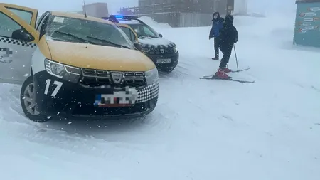 TUPEUL unui șofer de taxi: S-a urcat cu mașina pe pârtie pentru a lăsa un client. „Cu cât îl duc mai departe, cu atât e mai profitabil”