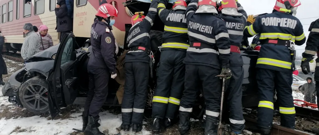Mașină lovită de tren, în județul Iași. Accidentul s-a soldat cu două decese