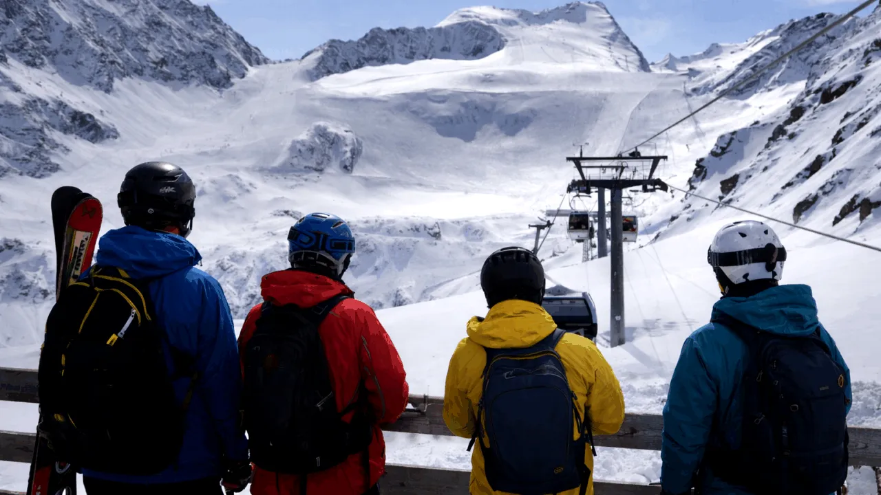 Poți să-ți iei adio de la schiatul pe ghețari. Doar 3% din ghețarii Alpilor ar putea supraviețui până în 2100