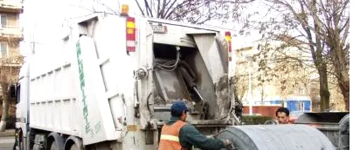 Imagini incredibile la Iași. Ce s-a întâmplat cu o autoutilitară de gunoi
