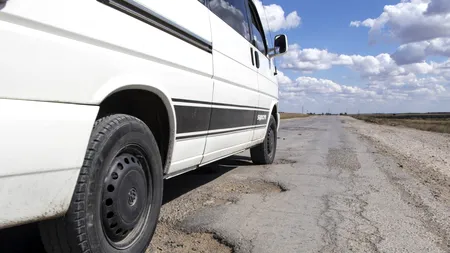 Despăgubit cu 25.000 de euro după ce a căzut cu mașina într-o GROAPĂ nesemnalizată. Cum s-a schimbat viața lui Marian în urma accidentului din 2020