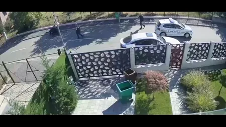 Scene tensionate în Capitală. Un bărbat suspectat că a intrat într-o curte i-a amenințat cu un cuțit pe polițiști: Agenții au scos armele din dotare