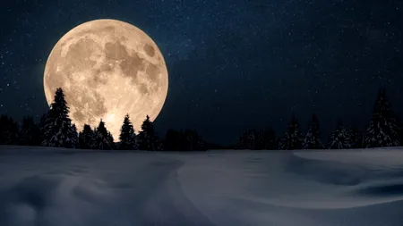 Ce este „Luna Rece”, fenomenul astronomic înainte de Crăciun. Data exactă când va avea loc