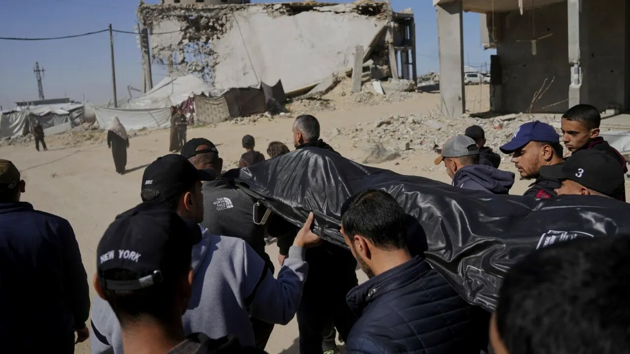 Reuters: SUA și Hamas ar fi ACCEPTAT noul plan, formulat de Egipt, privind Fâșia Gaza, unde numărul de persoane ucise a trecut de 50.000