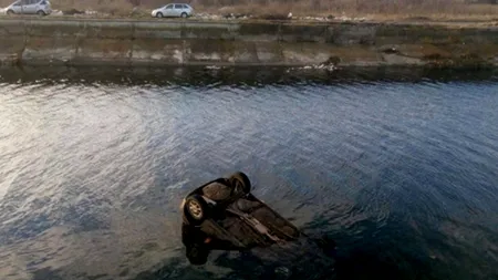 Cum a ajuns această mașină în Dâmbovița