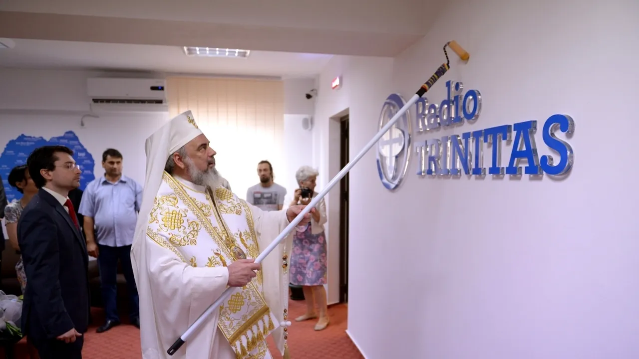 Episcopia Slatinei cere bisericilor să strângă bani din parohii pentru Trinitas. Cum explică Patriarhia această taxă