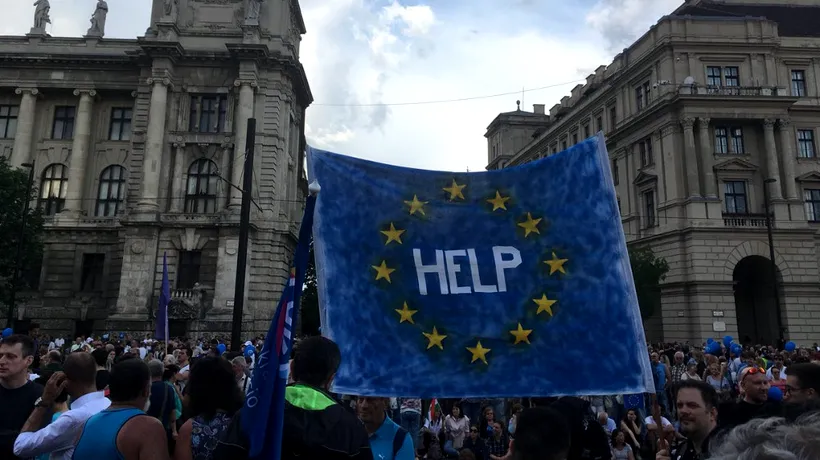 Mii de oameni au protestat la Budapesta, denunțând stilul autoritarist al lui Viktor Orban: Nu este nici creștin, nici democrat