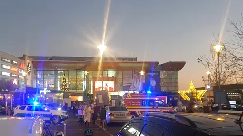 VIDEO. Alerta falsă cu bombă care a dus la evacuarea mall-ului Băneasa, dată de un adolescent. ”A spus că a făcut o glumă”