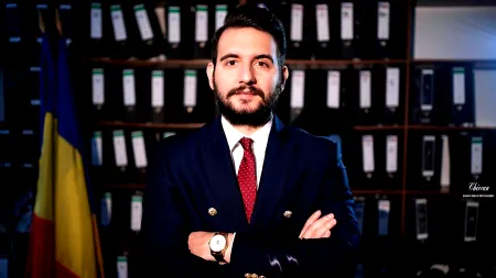 Ultraj judiciar. Avocatul Adrian Cuculis a fost amenințat de doi clienți cu bătaia și incendierea mașinii. Cei doi au fost reținuți