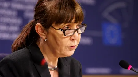 USL îi cere Monicăi Macovei mapa profesională . 