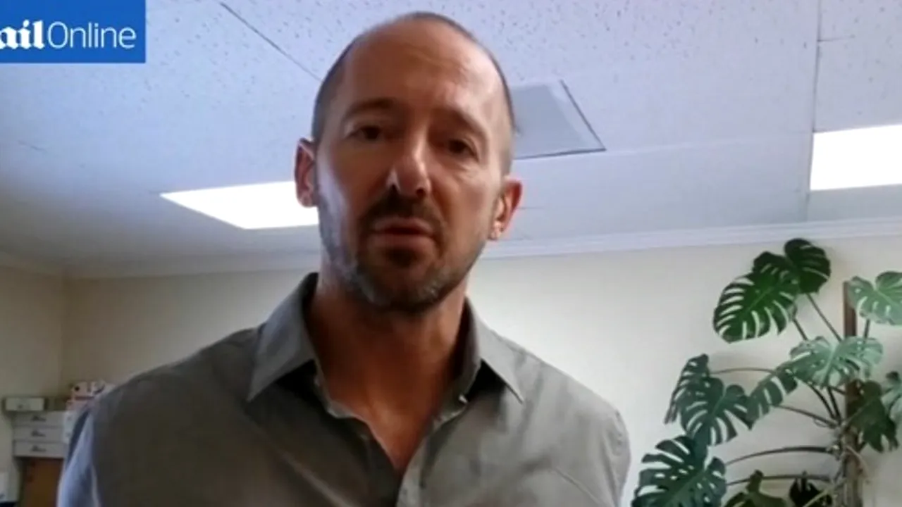 Acest bărbat a băut timp de o lună 10 doze de cola zilnic. 
Ce a constatat la sfârșitul experimentului 

