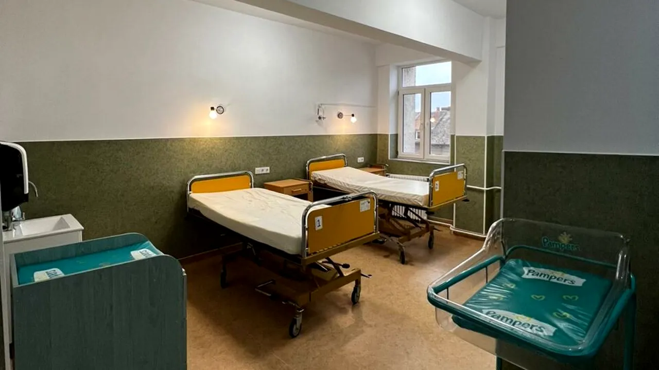 FOTO: Un medic a renovat din fonduri PROPRII un salon al Secţiei Obstetrică- Ginecologie de la Spitalul Judeţean Arad / Cât a costat și cum arată