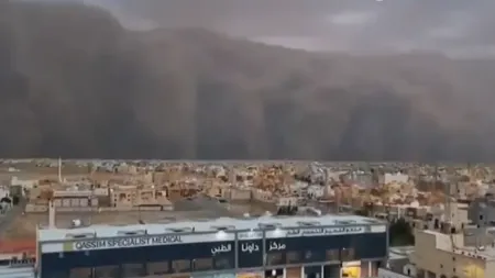 HAOS meteorologic pe întreaga planetă: Străzile din Veneția s-au acoperit de gheață, iar în Barcelona a căzut grindină de mari dimensiuni