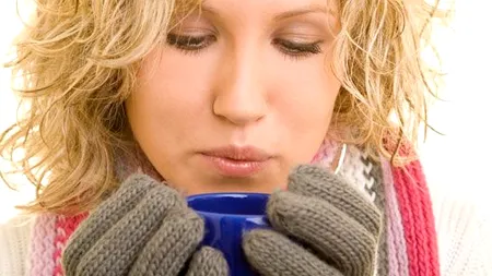 6 remedii simple care te feresc de răceală