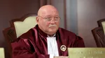 Un judecător CCR, implicat într-un nou scandal. Este acuzat că a fost într-o deplasare cu un avion privat, alături de mai mulți oameni de afaceri și politicieni