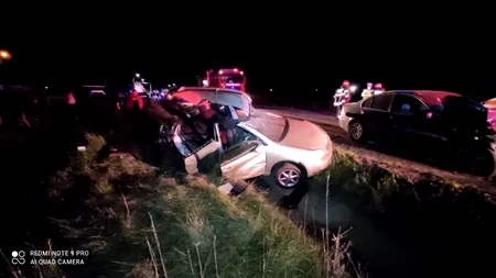 Accident cumplit în seara de Paște. Un bărbat a murit și alte două persoane au fost grav rănite - FOTO