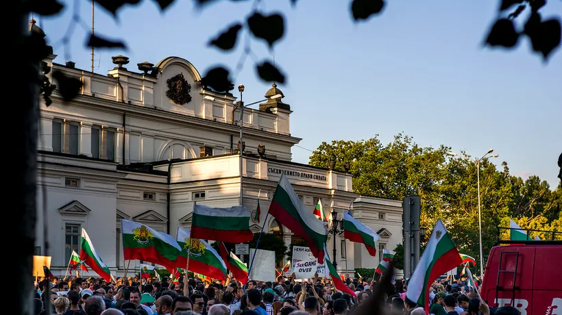 Haos în Bulgaria. Protestatarii au blocat cea mai importantă autostradă! Capitala Sofia, sub asediu!