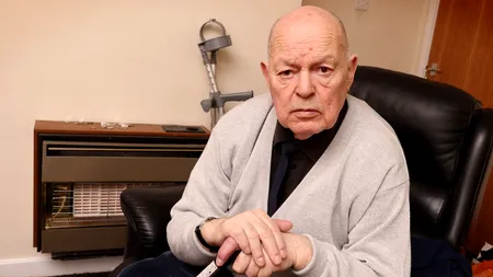 Pensionar de 82 de ani, nevoit să-și cheltuiască banii strânși pentru ÎNMORMÂNTARE după ce factura la energie a crescut de patru ori
