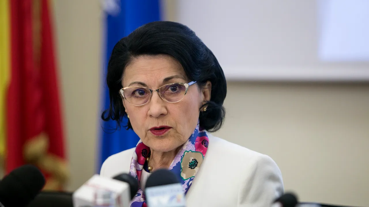 Ministerul Educației anunță că menține calendarul în vigoare pentru admiterea în învățământul liceal de stat
