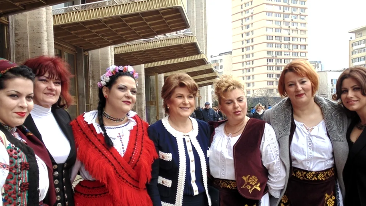 Femeile din PSD cer sancționarea europarlamentarului Cătălin Ivan, după un incident în care a fost implicat și Liviu Dragnea. Ieri, Ivan a fost dat în direct afară de la șefia grupului PSD în PE