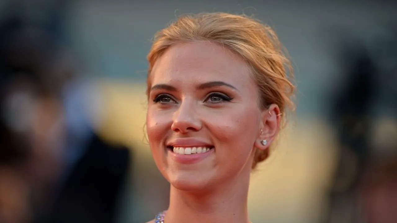 Cum arată în realitate cele mai cunoscute vedete de la Hollywood