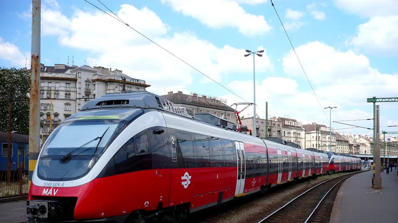 Trenurile de mare viteză și promisiunile politicienilor. Ce rute au anunțat guvernații