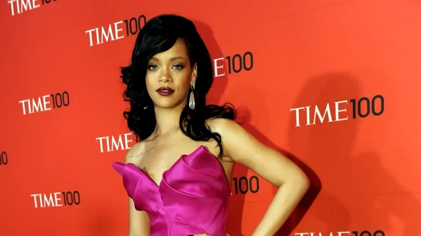 Cum arată Rihanna nemachiată. GALERIE FOTO